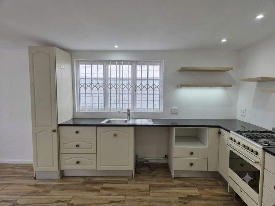 1 Bedroom Property for Sale in Claremont Upper Western Cape